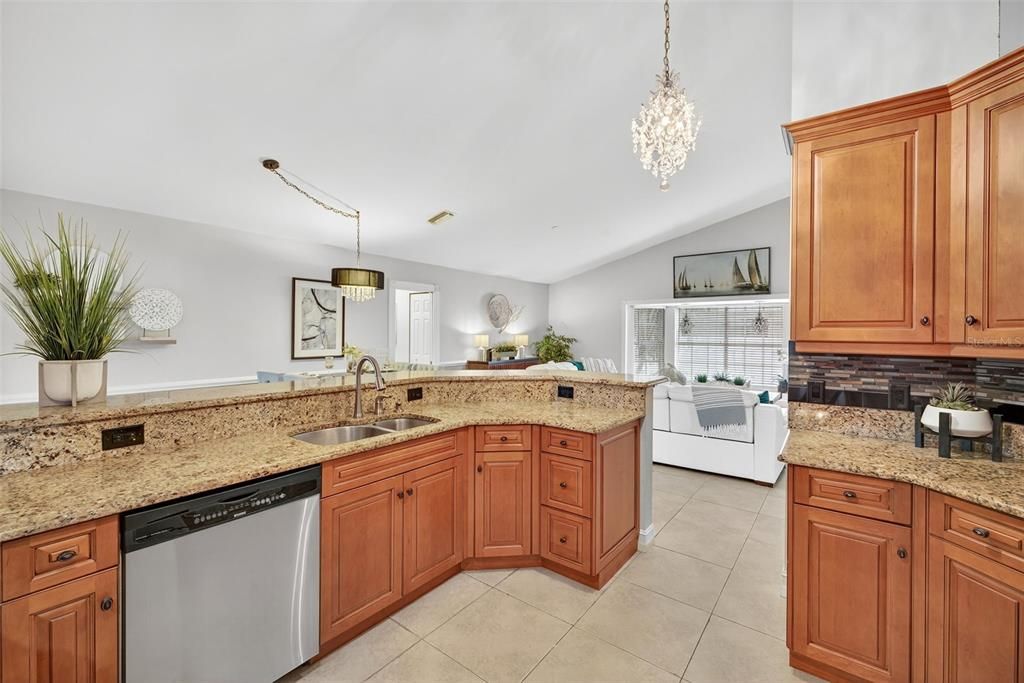 For Sale: $479,900 (3 beds, 2 baths, 2137 Square Feet)