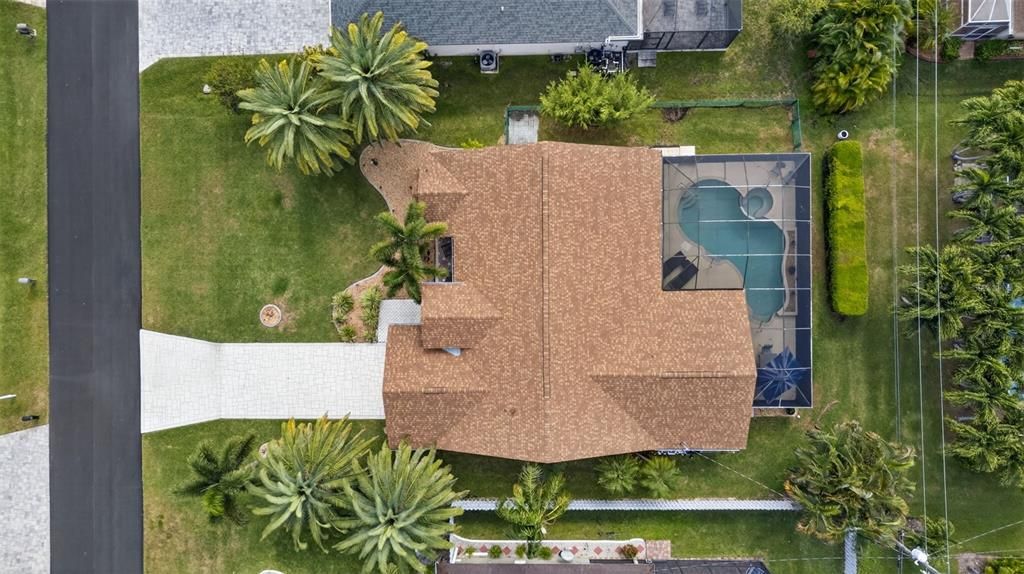 For Sale: $479,900 (3 beds, 2 baths, 2137 Square Feet)