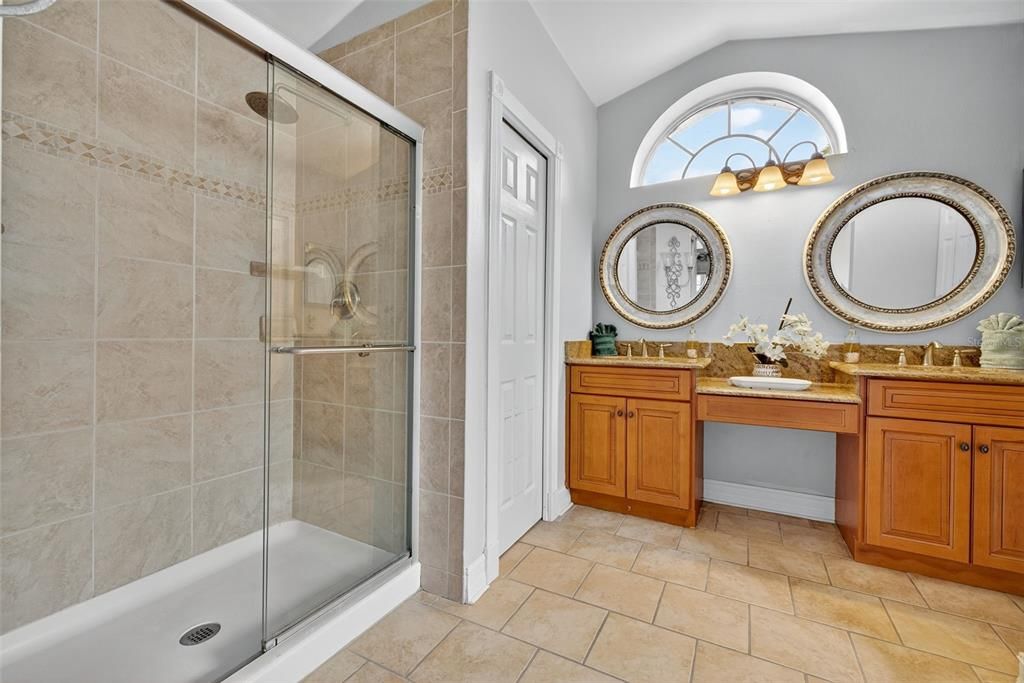 For Sale: $479,900 (3 beds, 2 baths, 2137 Square Feet)