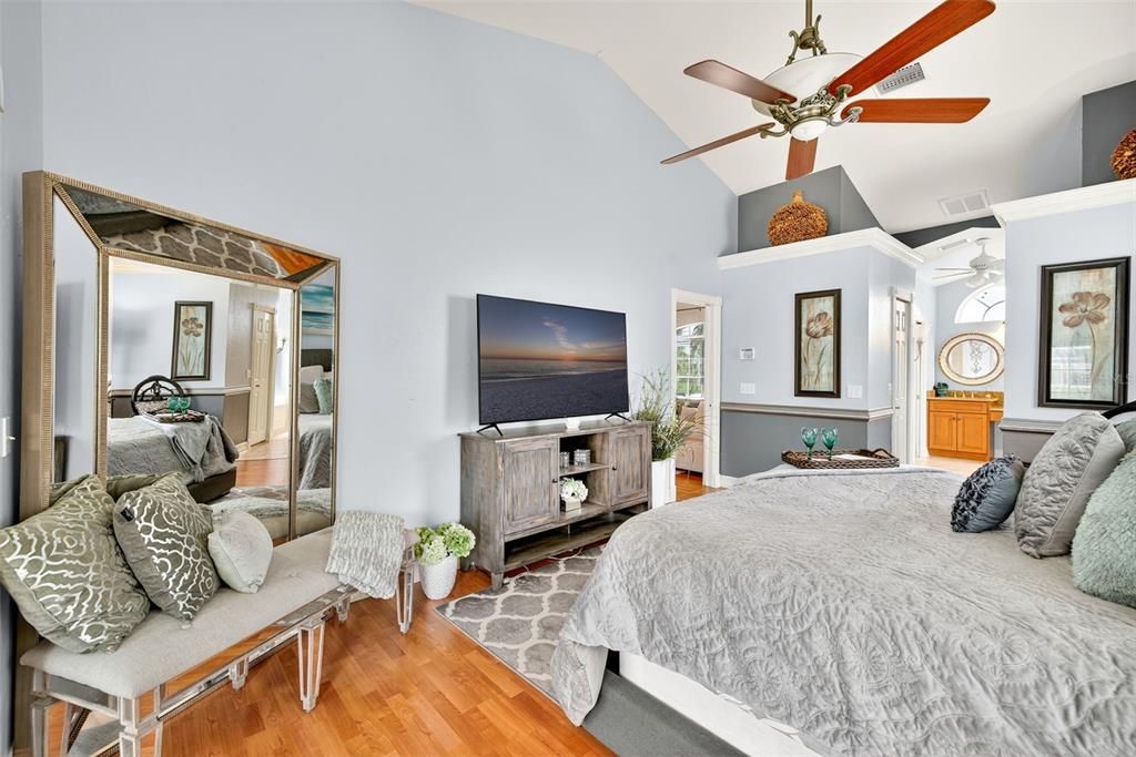 For Sale: $479,900 (3 beds, 2 baths, 2137 Square Feet)