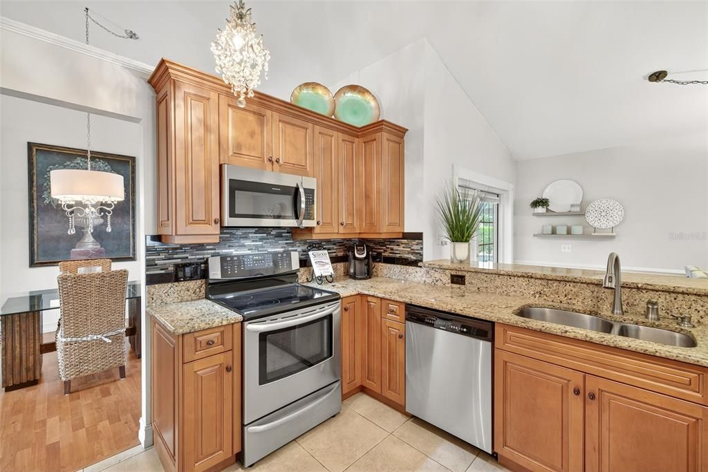 For Sale: $479,900 (3 beds, 2 baths, 2137 Square Feet)