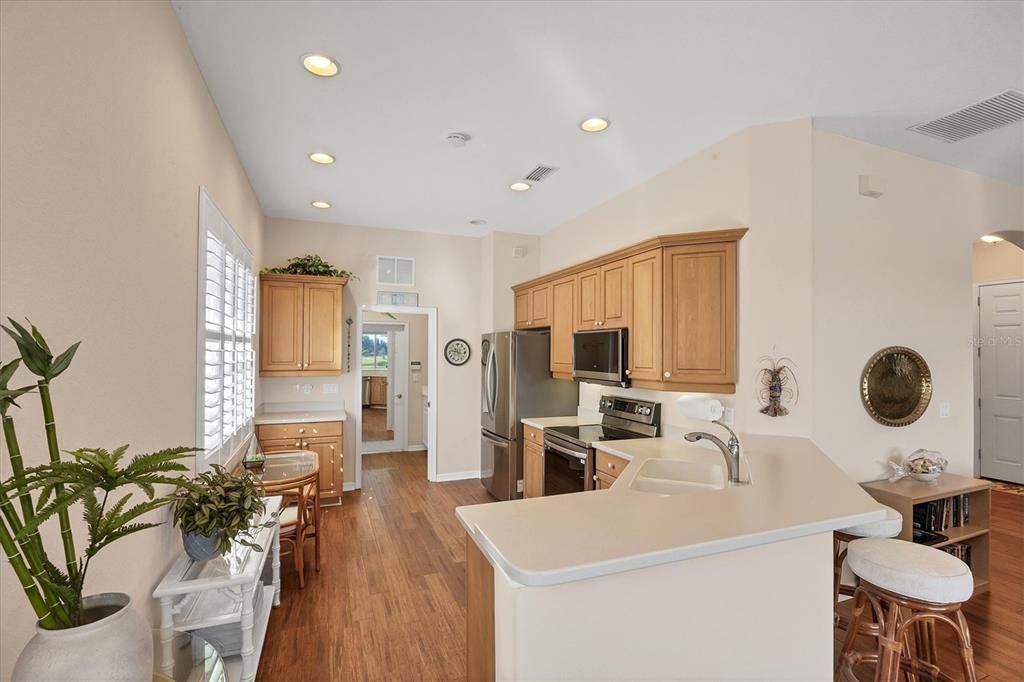 For Sale: $415,000 (3 beds, 2 baths, 1621 Square Feet)