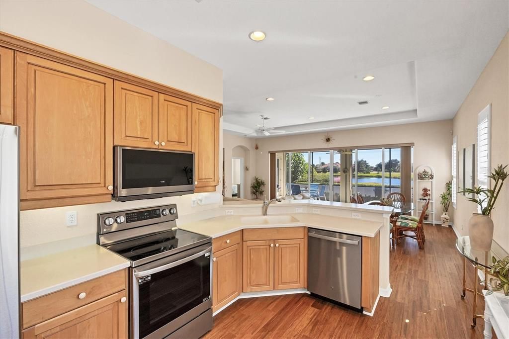 For Sale: $415,000 (3 beds, 2 baths, 1621 Square Feet)