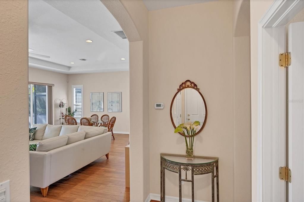 For Sale: $415,000 (3 beds, 2 baths, 1621 Square Feet)