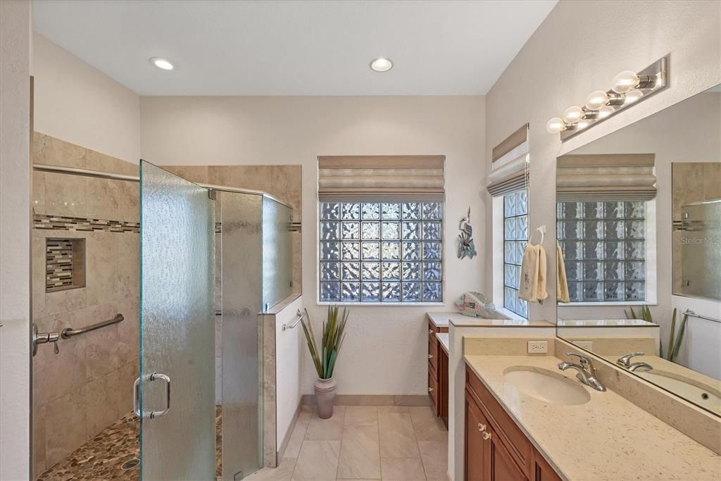 For Sale: $415,000 (3 beds, 2 baths, 1621 Square Feet)