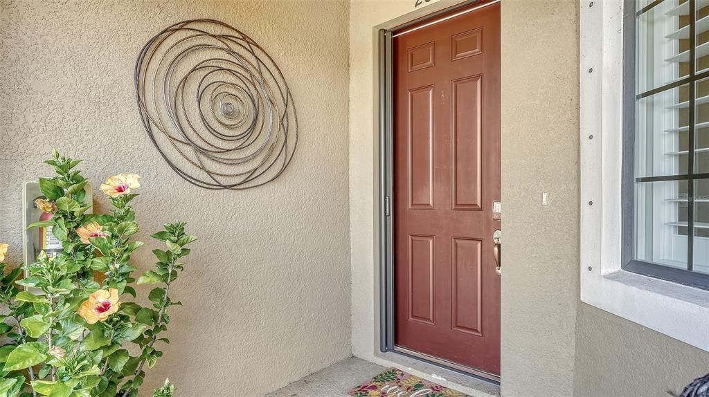 合同活跃: $365,000 (2 贝兹, 2 浴室, 1528 平方英尺)