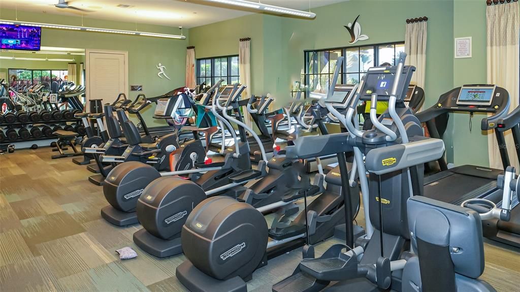 合同活跃: $365,000 (2 贝兹, 2 浴室, 1528 平方英尺)