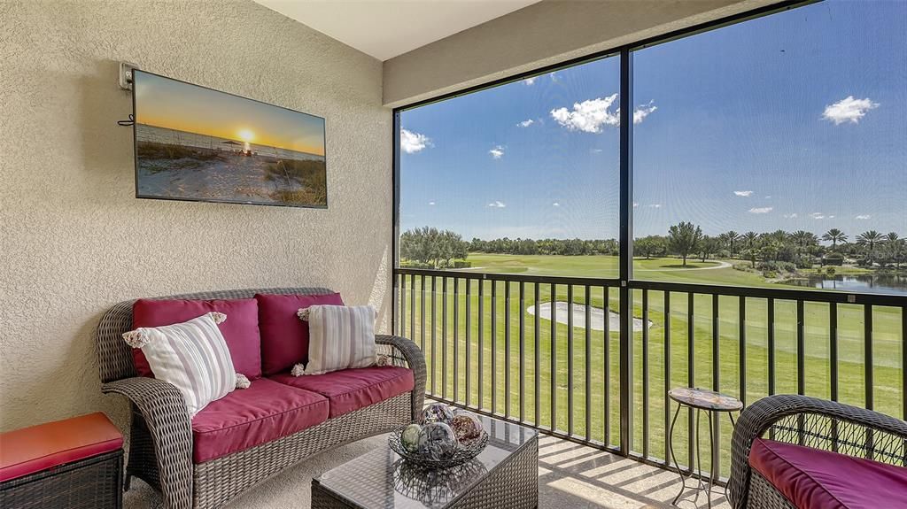 合同活跃: $365,000 (2 贝兹, 2 浴室, 1528 平方英尺)