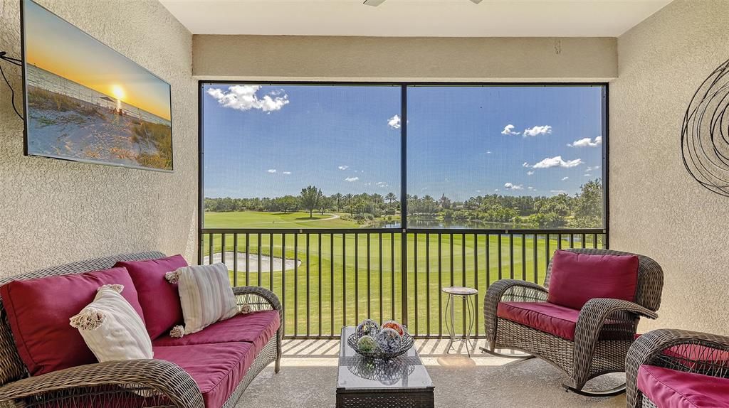 合同活跃: $365,000 (2 贝兹, 2 浴室, 1528 平方英尺)