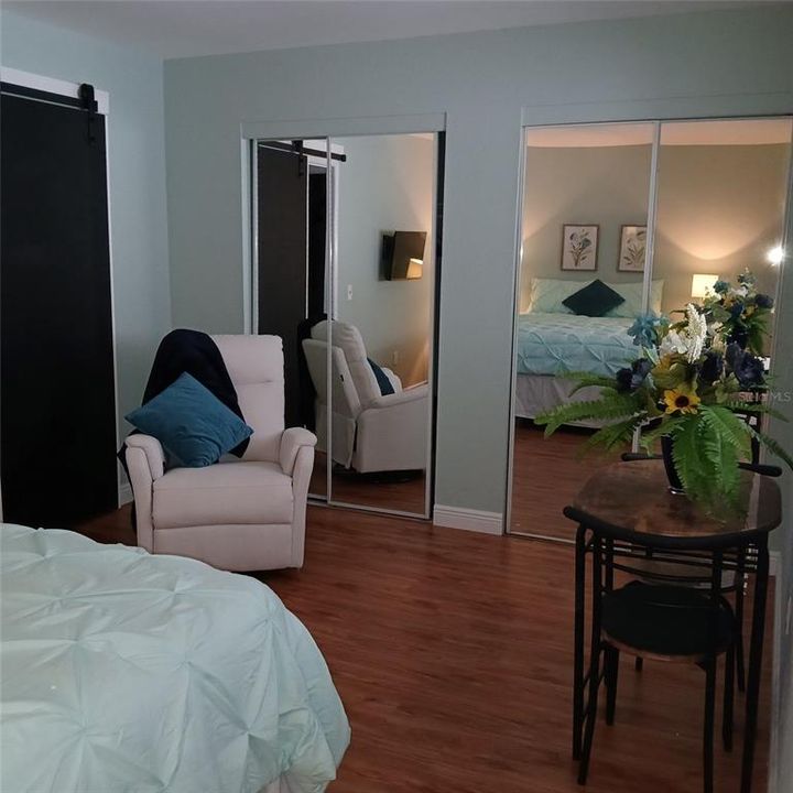 For Sale: $149,999 (2 beds, 2 baths, 910 Square Feet)