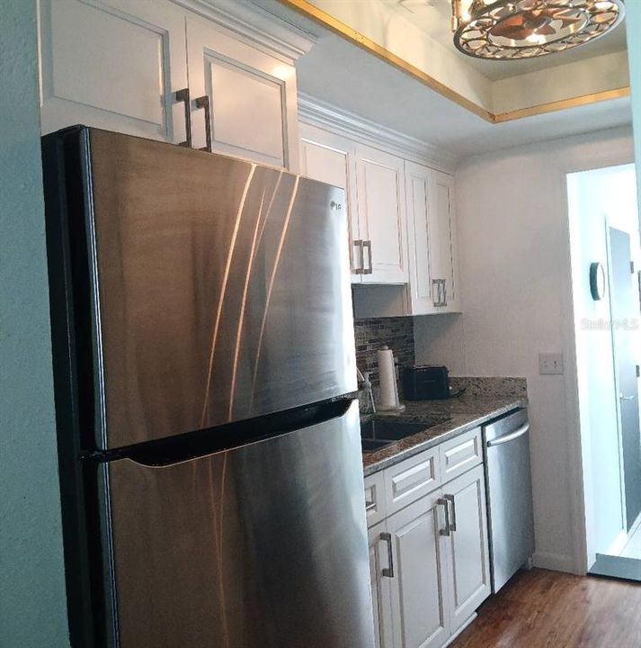 For Sale: $149,999 (2 beds, 2 baths, 910 Square Feet)