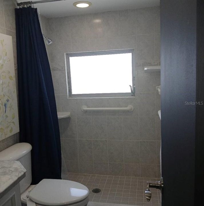 For Sale: $149,999 (2 beds, 2 baths, 910 Square Feet)