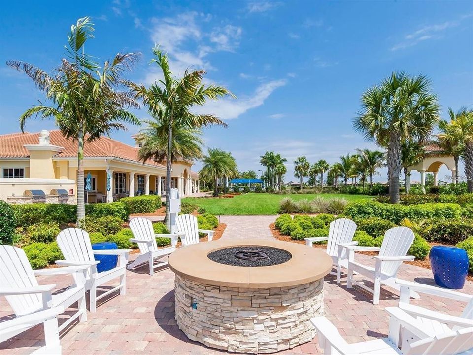 For Sale: $550,000 (2 beds, 2 baths, 1861 Square Feet)