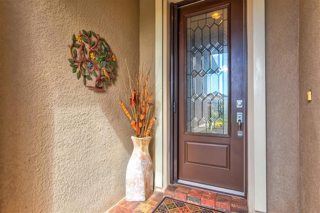 For Sale: $550,000 (2 beds, 2 baths, 1861 Square Feet)