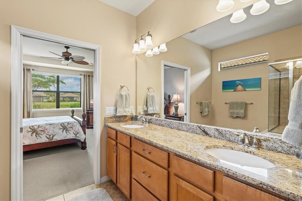 For Sale: $550,000 (2 beds, 2 baths, 1861 Square Feet)