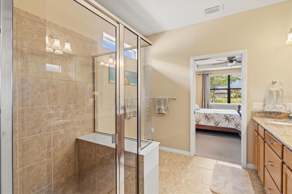 For Sale: $550,000 (2 beds, 2 baths, 1861 Square Feet)