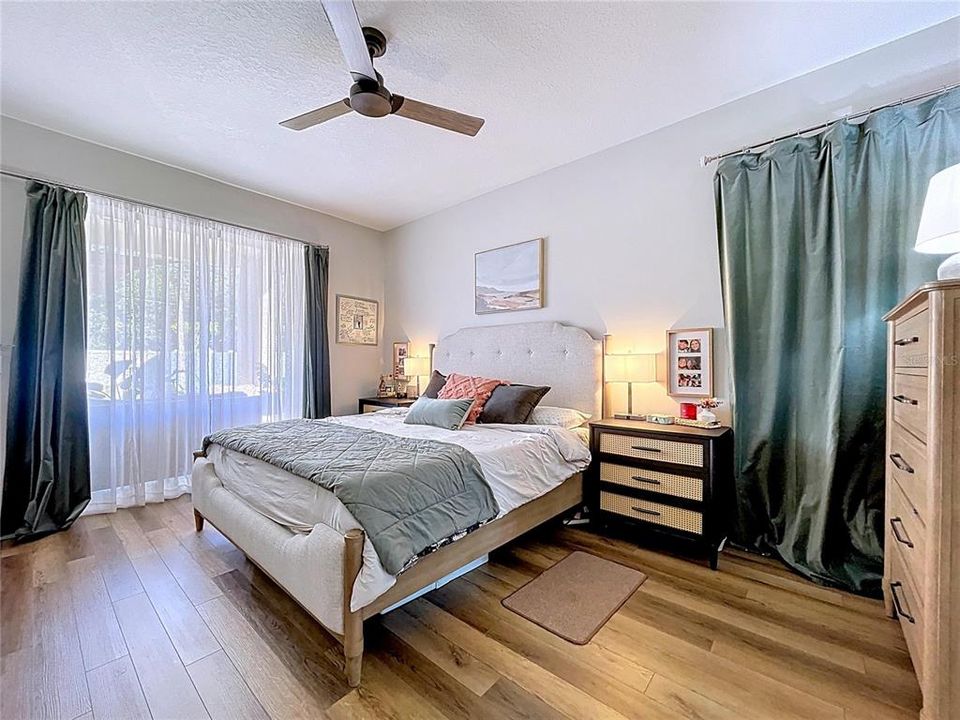 For Sale: $439,000 (4 beds, 3 baths, 2242 Square Feet)