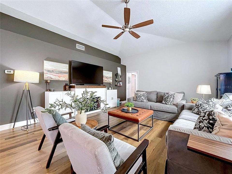 For Sale: $439,000 (4 beds, 3 baths, 2242 Square Feet)