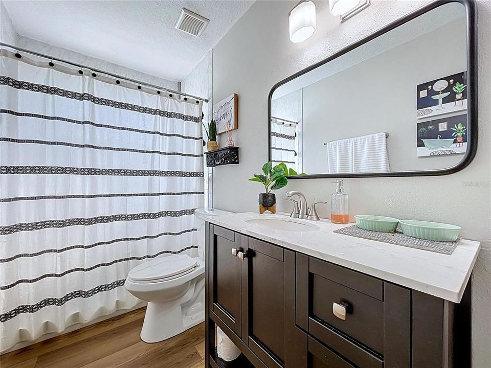 For Sale: $439,000 (4 beds, 3 baths, 2242 Square Feet)