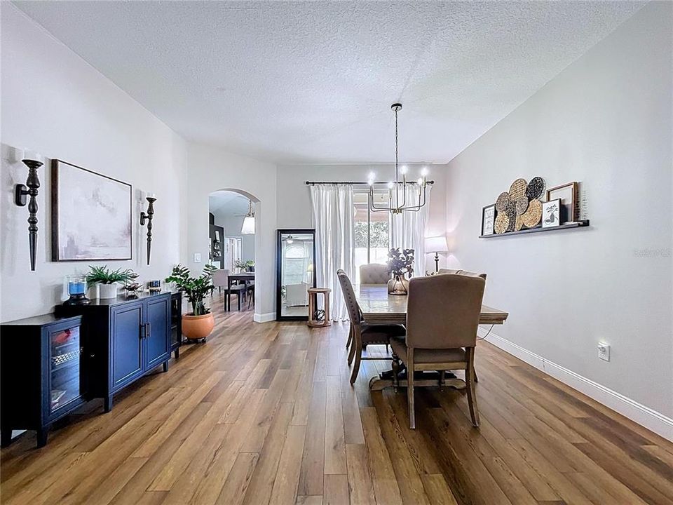 For Sale: $439,000 (4 beds, 3 baths, 2242 Square Feet)