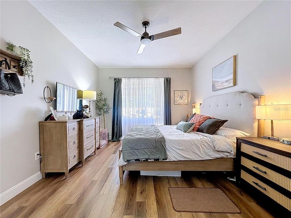 For Sale: $439,000 (4 beds, 3 baths, 2242 Square Feet)