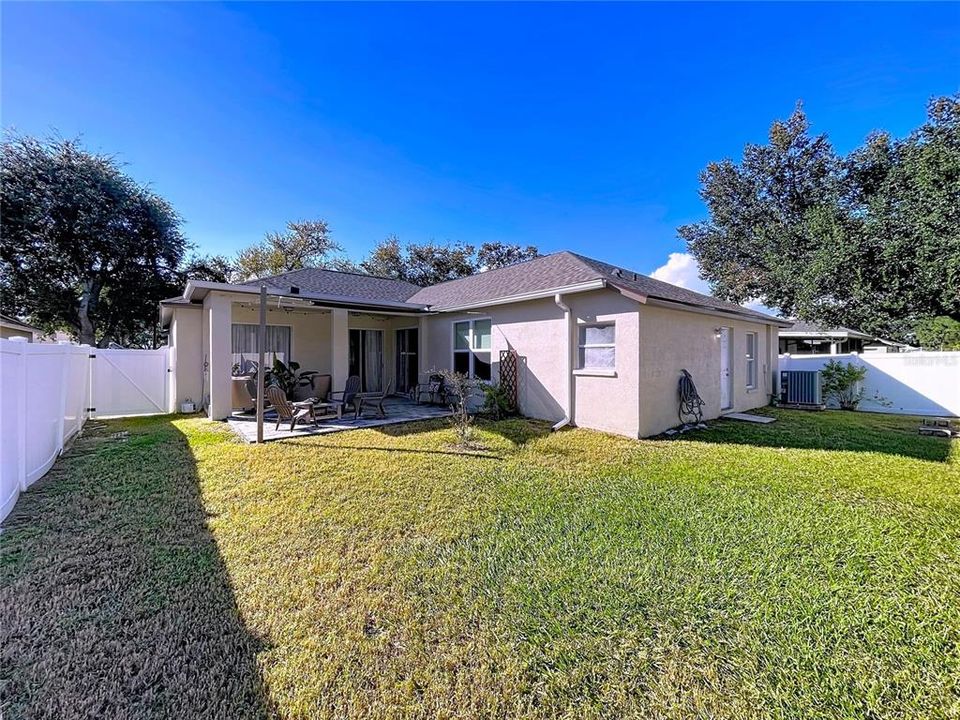 For Sale: $439,000 (4 beds, 3 baths, 2242 Square Feet)