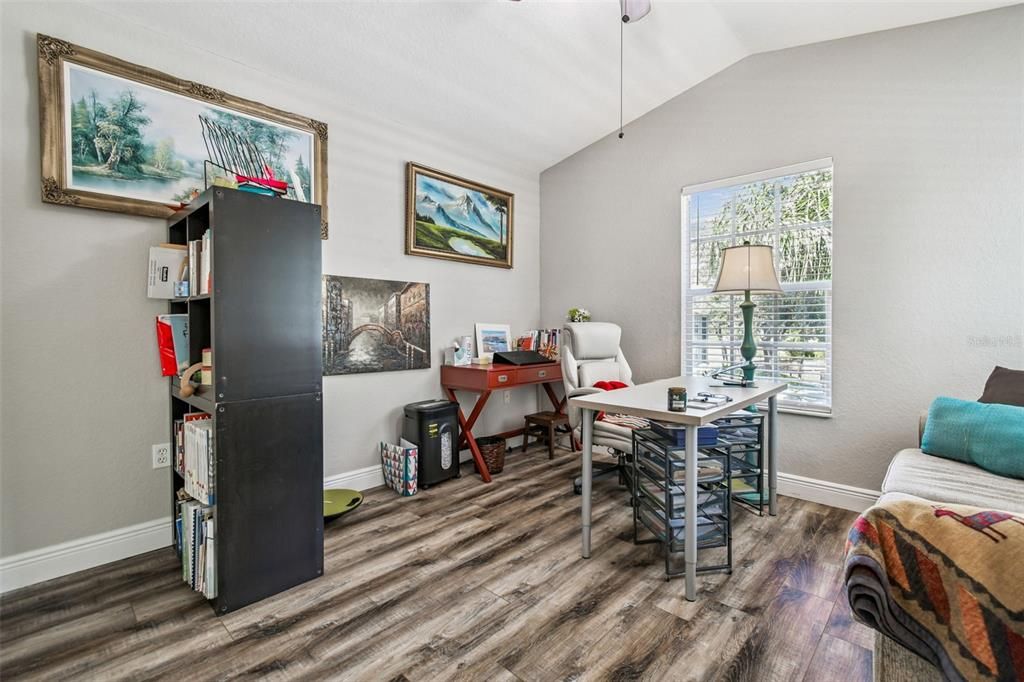 待售: $305,000 (3 贝兹, 2 浴室, 1624 平方英尺)