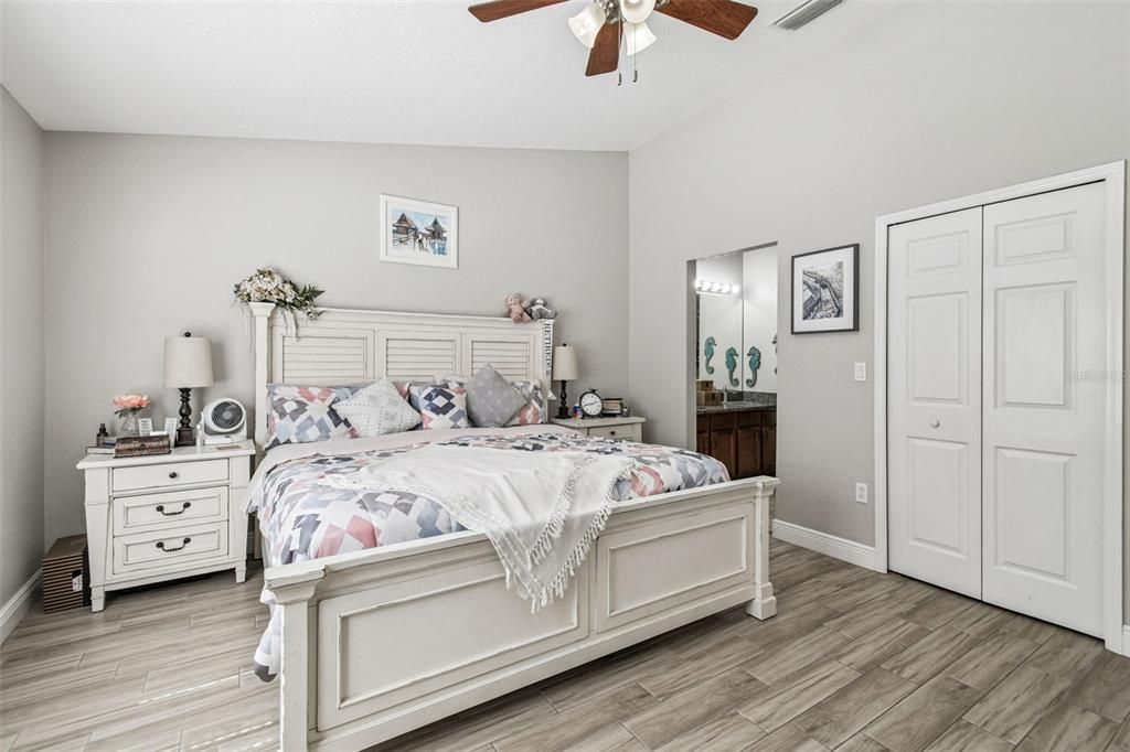 待售: $305,000 (3 贝兹, 2 浴室, 1624 平方英尺)