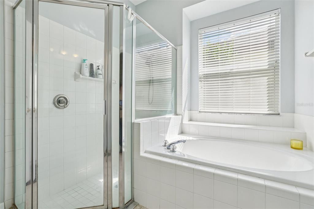 Activo con contrato: $564,000 (3 camas, 2 baños, 1783 Pies cuadrados)