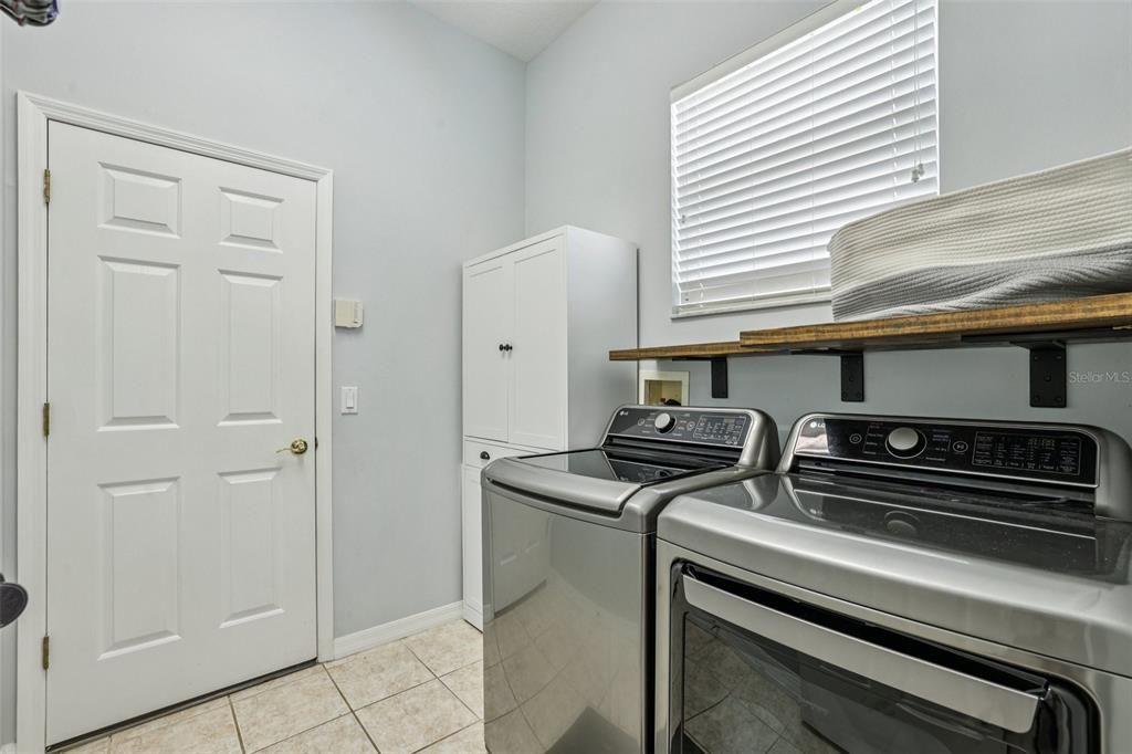 Activo con contrato: $564,000 (3 camas, 2 baños, 1783 Pies cuadrados)