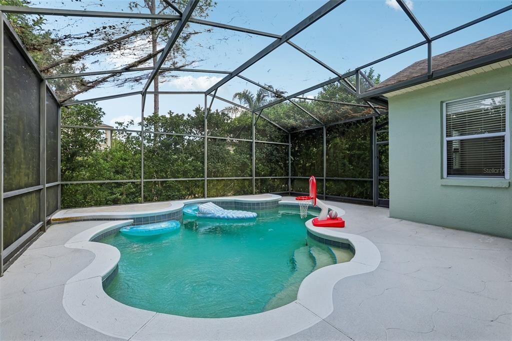 Activo con contrato: $564,000 (3 camas, 2 baños, 1783 Pies cuadrados)