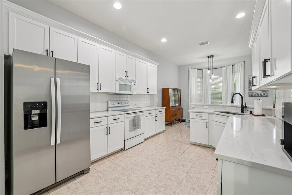 Activo con contrato: $564,000 (3 camas, 2 baños, 1783 Pies cuadrados)