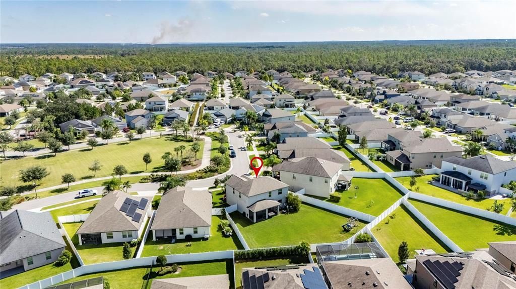 Под контрактом: $420,000 (4 спален, 3 ванн, 2555 Квадратных фут)