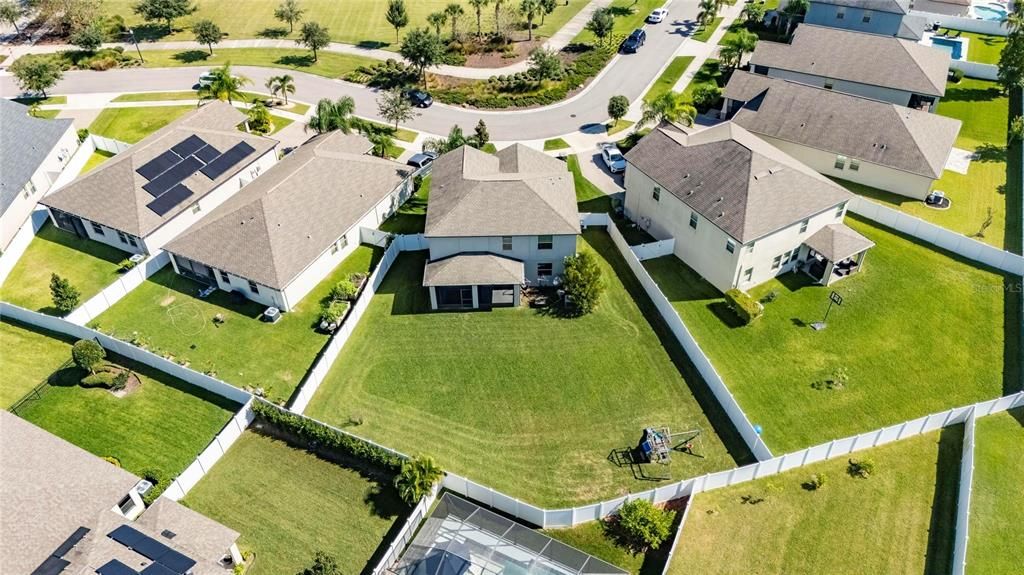 Под контрактом: $420,000 (4 спален, 3 ванн, 2555 Квадратных фут)