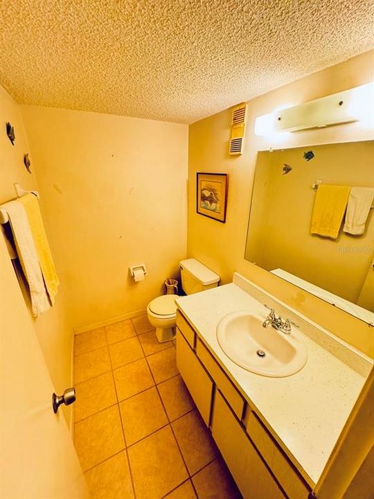 待售: $72,900 (1 贝兹, 1 浴室, 850 平方英尺)