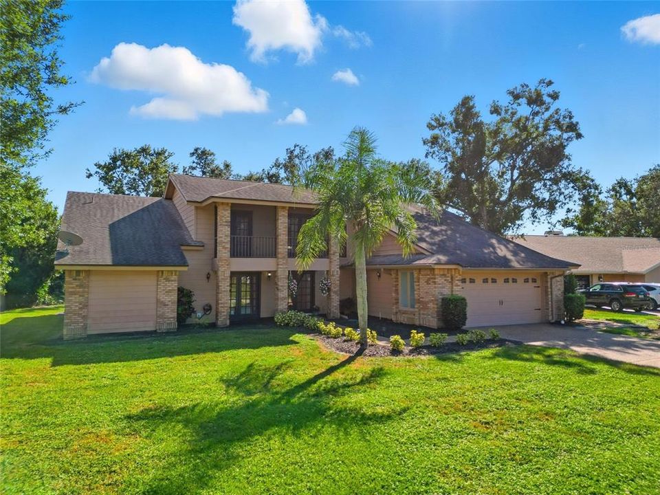 Active With Contract: $750,000 (6 beds, 3 baths, 3672 Square Feet)