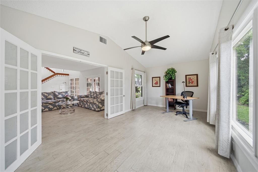 Active With Contract: $750,000 (6 beds, 3 baths, 3672 Square Feet)