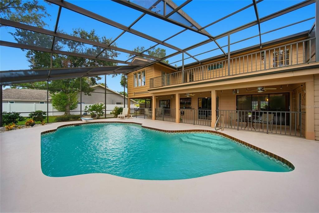 Active With Contract: $750,000 (6 beds, 3 baths, 3672 Square Feet)