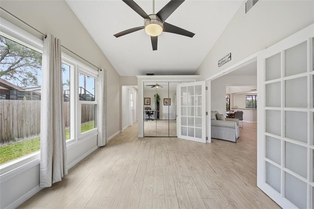 Active With Contract: $750,000 (6 beds, 3 baths, 3672 Square Feet)