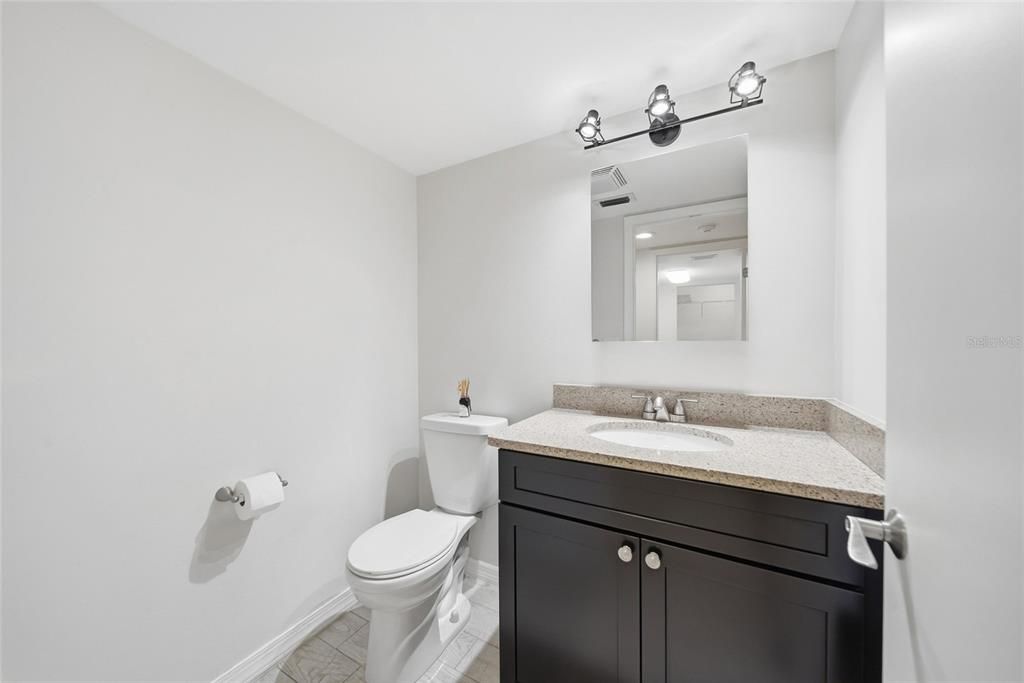 Active With Contract: $750,000 (6 beds, 3 baths, 3672 Square Feet)