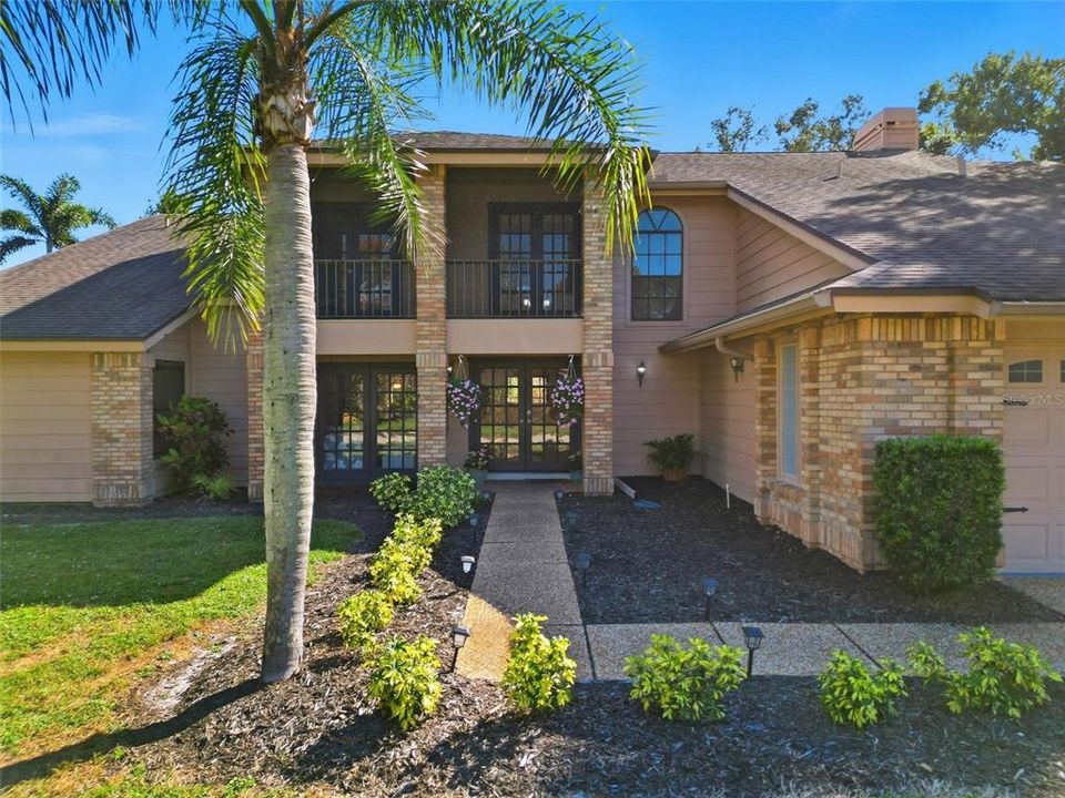 Active With Contract: $750,000 (6 beds, 3 baths, 3672 Square Feet)