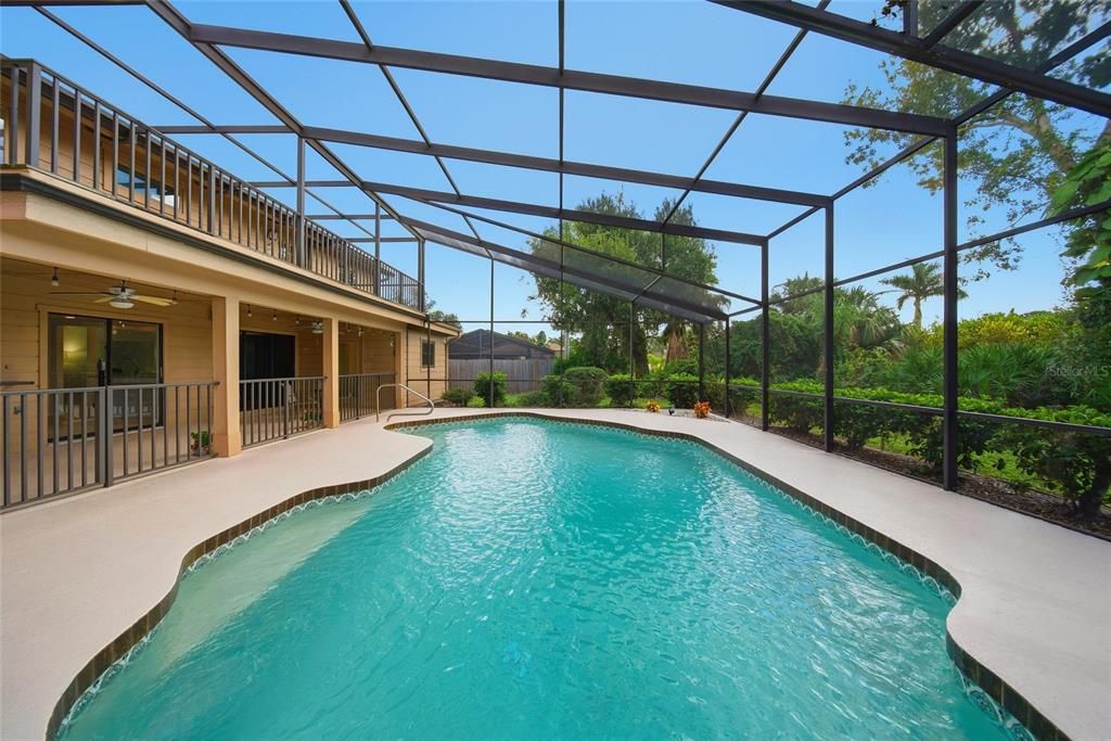 Active With Contract: $750,000 (6 beds, 3 baths, 3672 Square Feet)