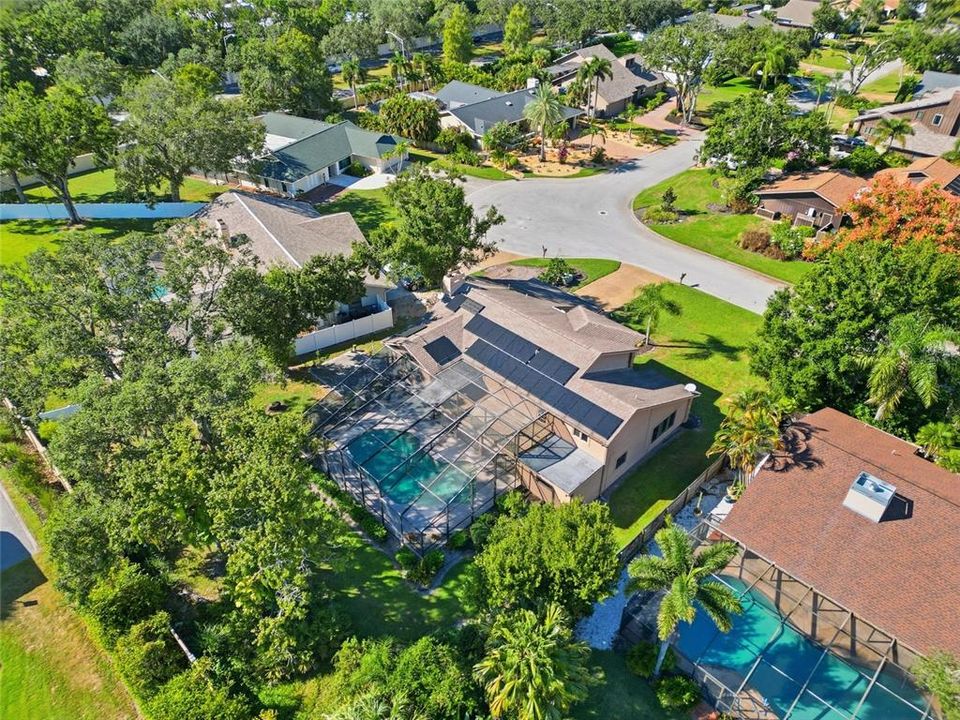 Active With Contract: $750,000 (6 beds, 3 baths, 3672 Square Feet)