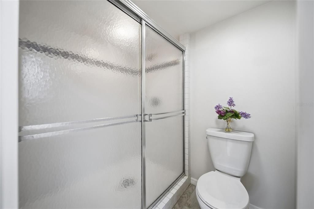 Active With Contract: $750,000 (6 beds, 3 baths, 3672 Square Feet)