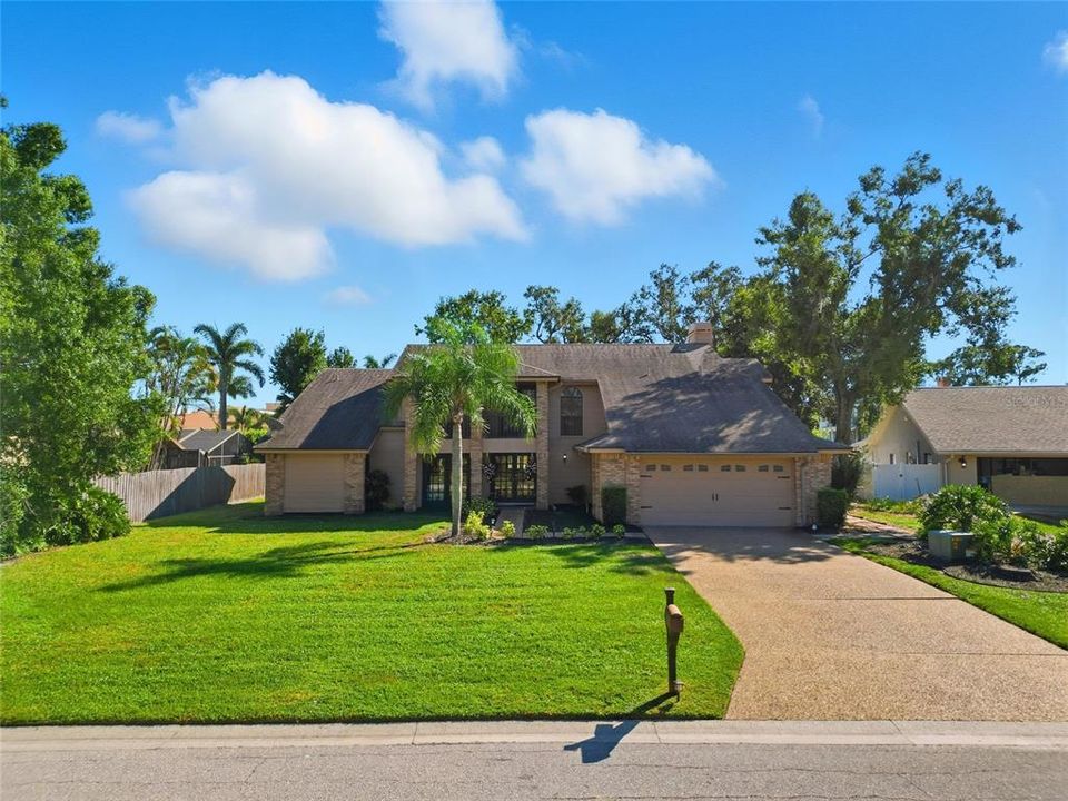 Active With Contract: $750,000 (6 beds, 3 baths, 3672 Square Feet)