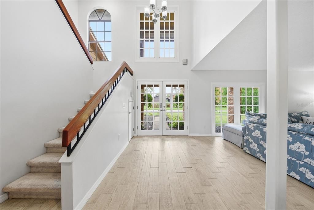 Active With Contract: $750,000 (6 beds, 3 baths, 3672 Square Feet)