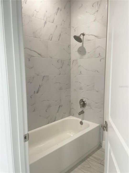 For Sale: $315,000 (4 beds, 3 baths, 1827 Square Feet)