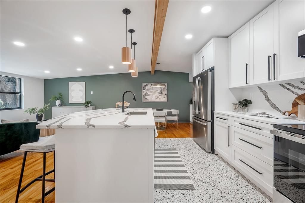 Active With Contract: $539,900 (3 beds, 2 baths, 1496 Square Feet)