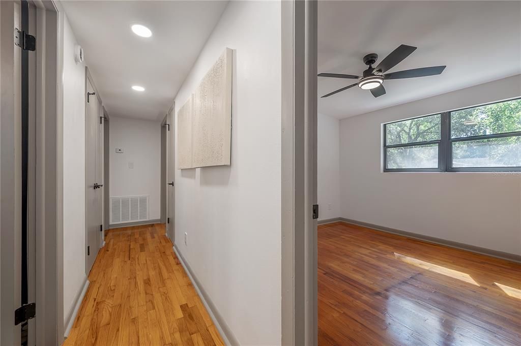 Active With Contract: $539,900 (3 beds, 2 baths, 1496 Square Feet)