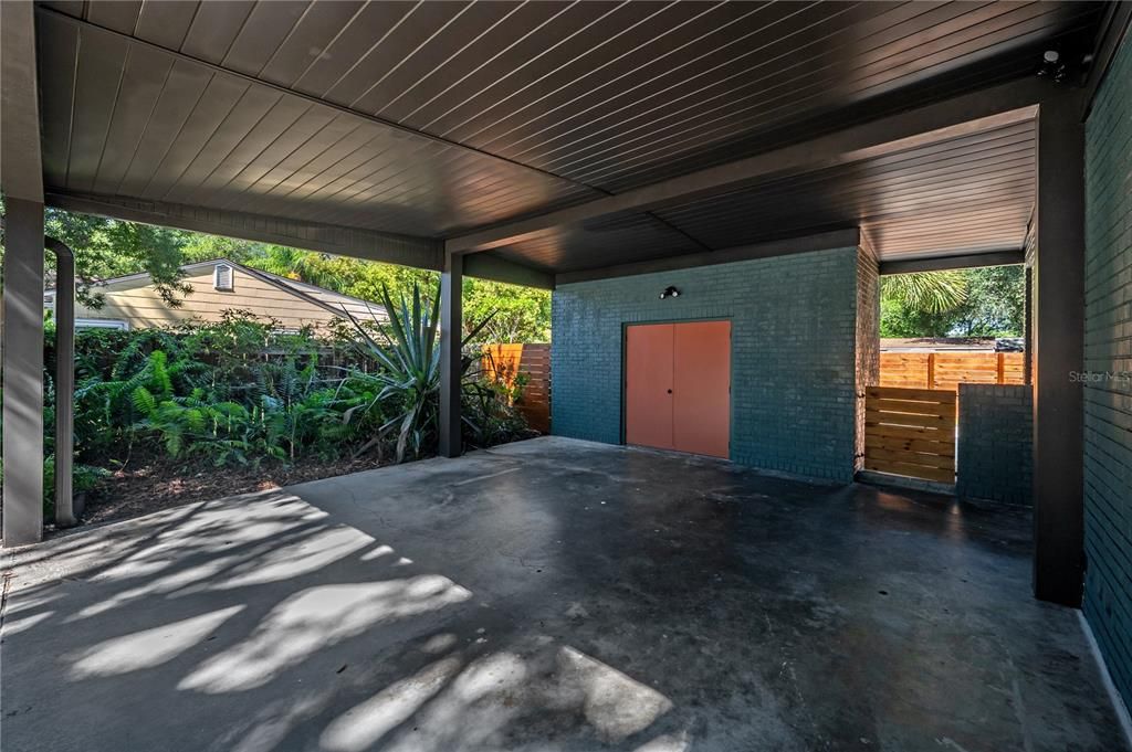 Active With Contract: $539,900 (3 beds, 2 baths, 1496 Square Feet)